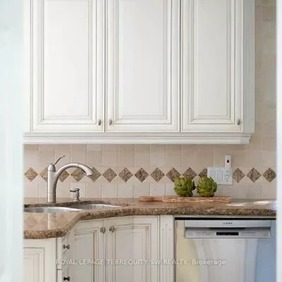 4113, Bridlepath, Erin Mills, Mississauga