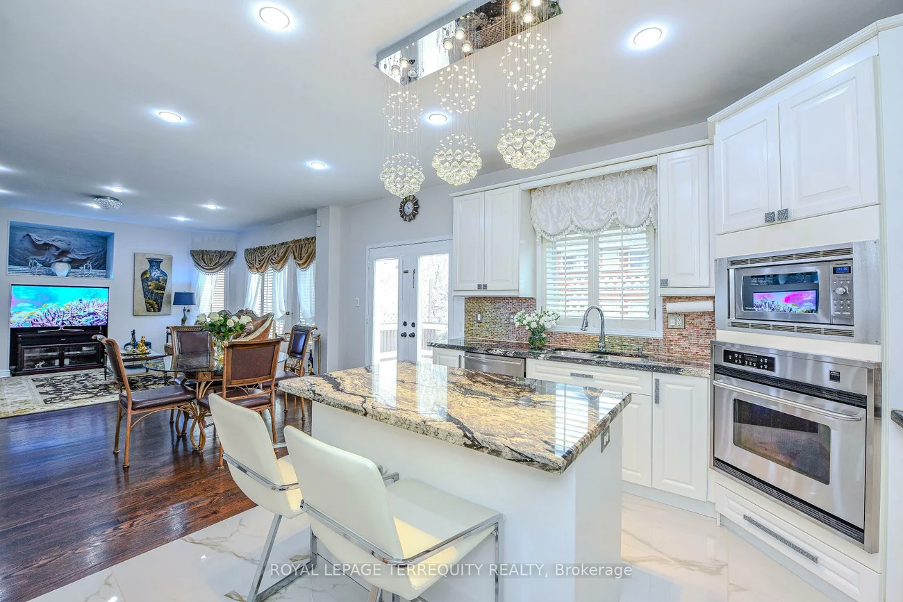 7148, Lowville, Lisgar, Mississauga