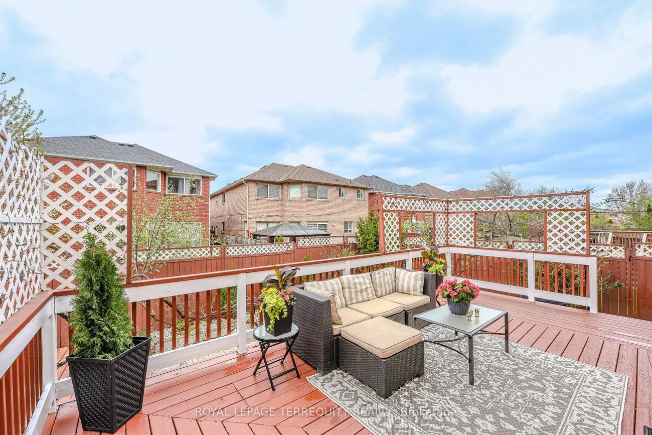 7148, Lowville, Lisgar, Mississauga