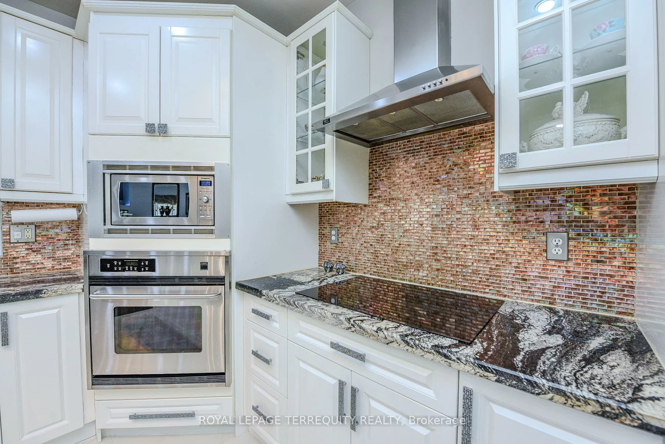 7148, Lowville, Lisgar, Mississauga