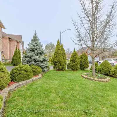 7148, Lowville, Lisgar, Mississauga