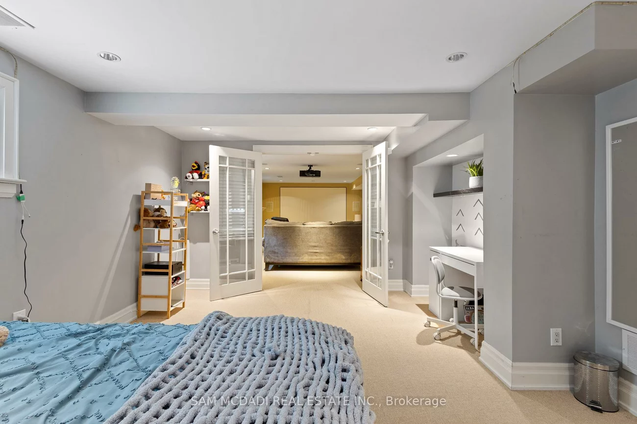 1560, Ifield, Sheridan, Mississauga