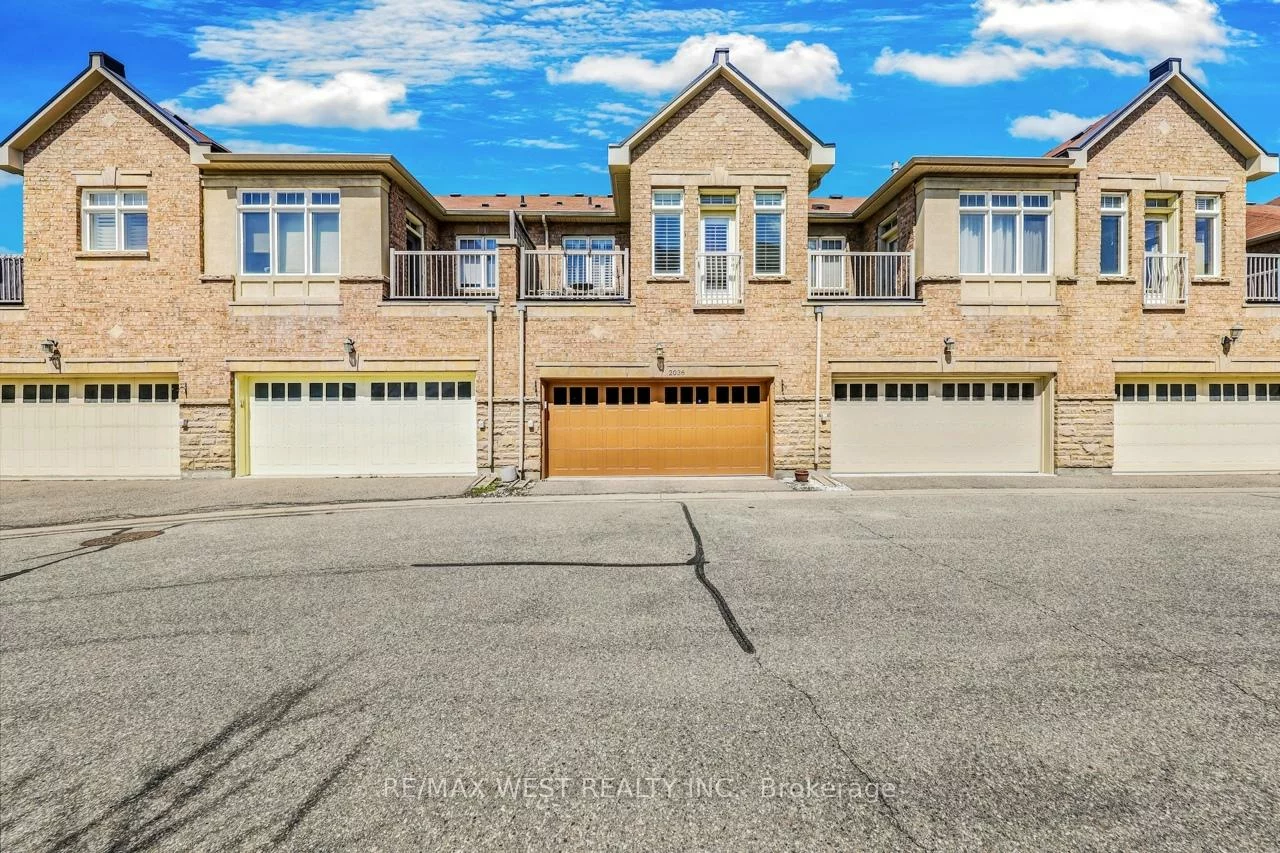 2036, Lakeshore, Clarkson, Mississauga