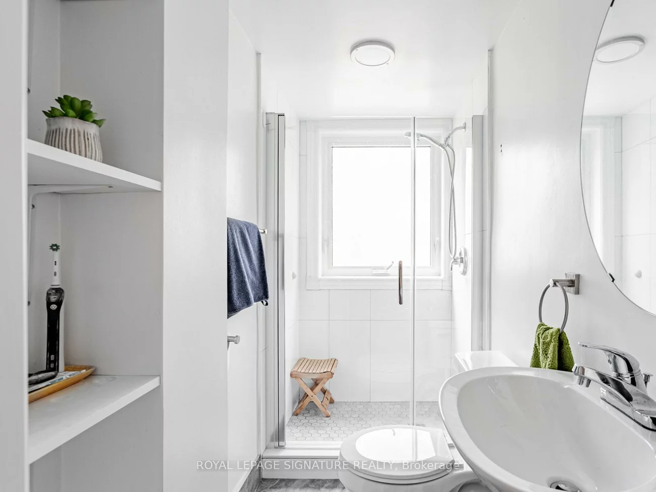 1447, Merrow, Lorne Park, Mississauga