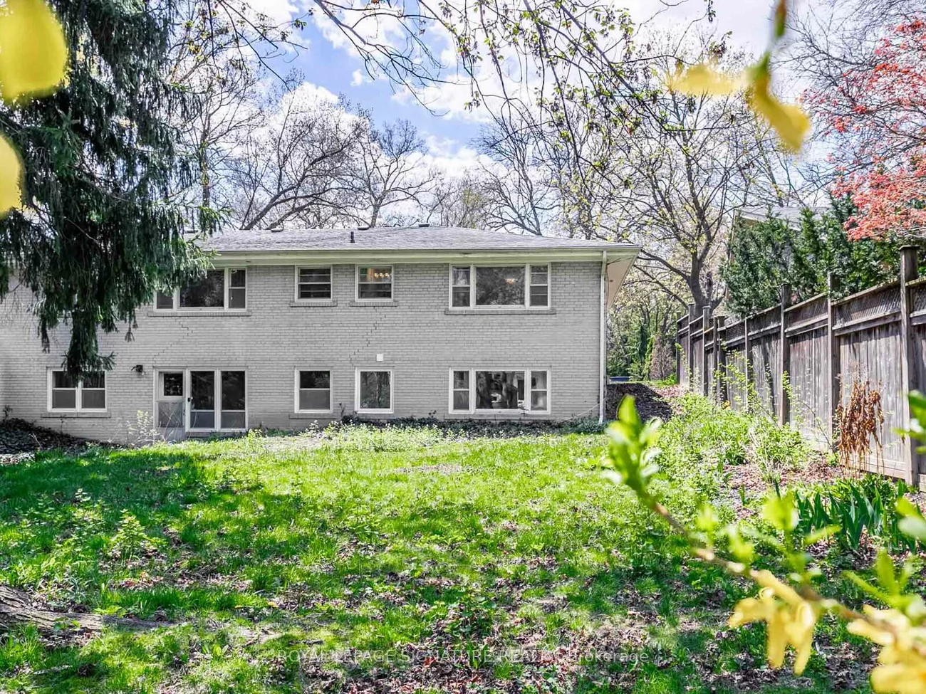 1447, Merrow, Lorne Park, Mississauga