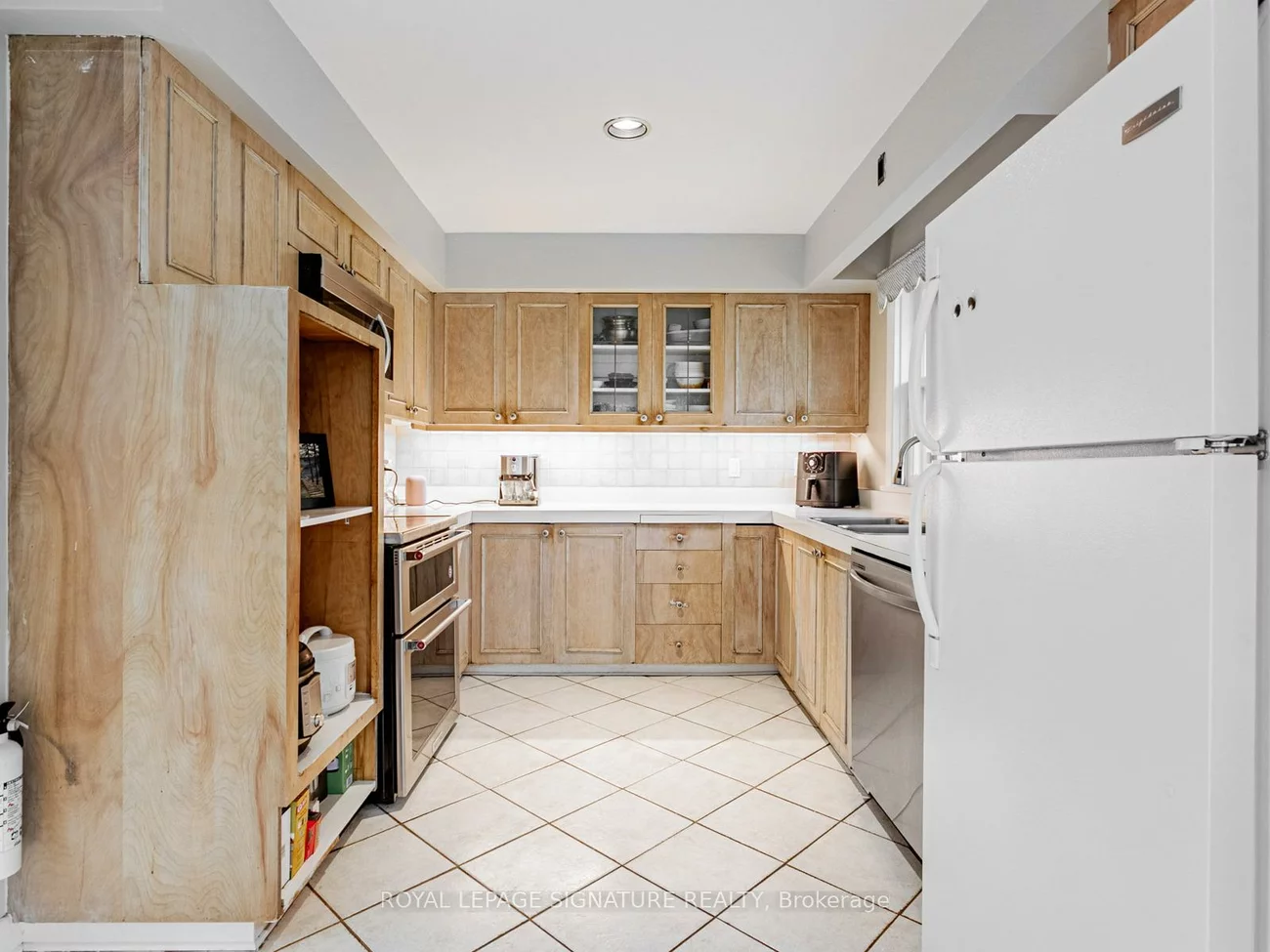 1447, Merrow, Lorne Park, Mississauga