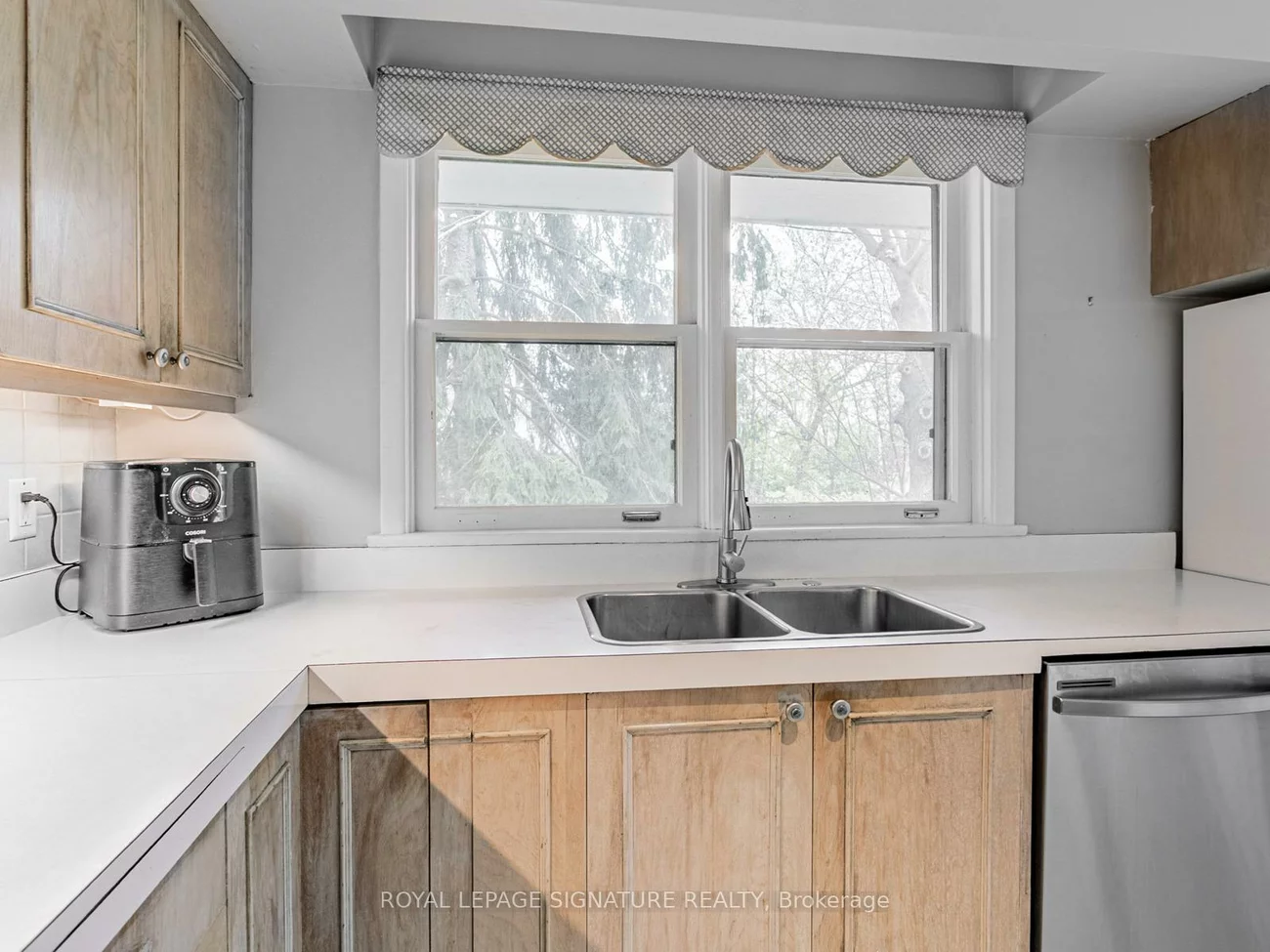 1447, Merrow, Lorne Park, Mississauga