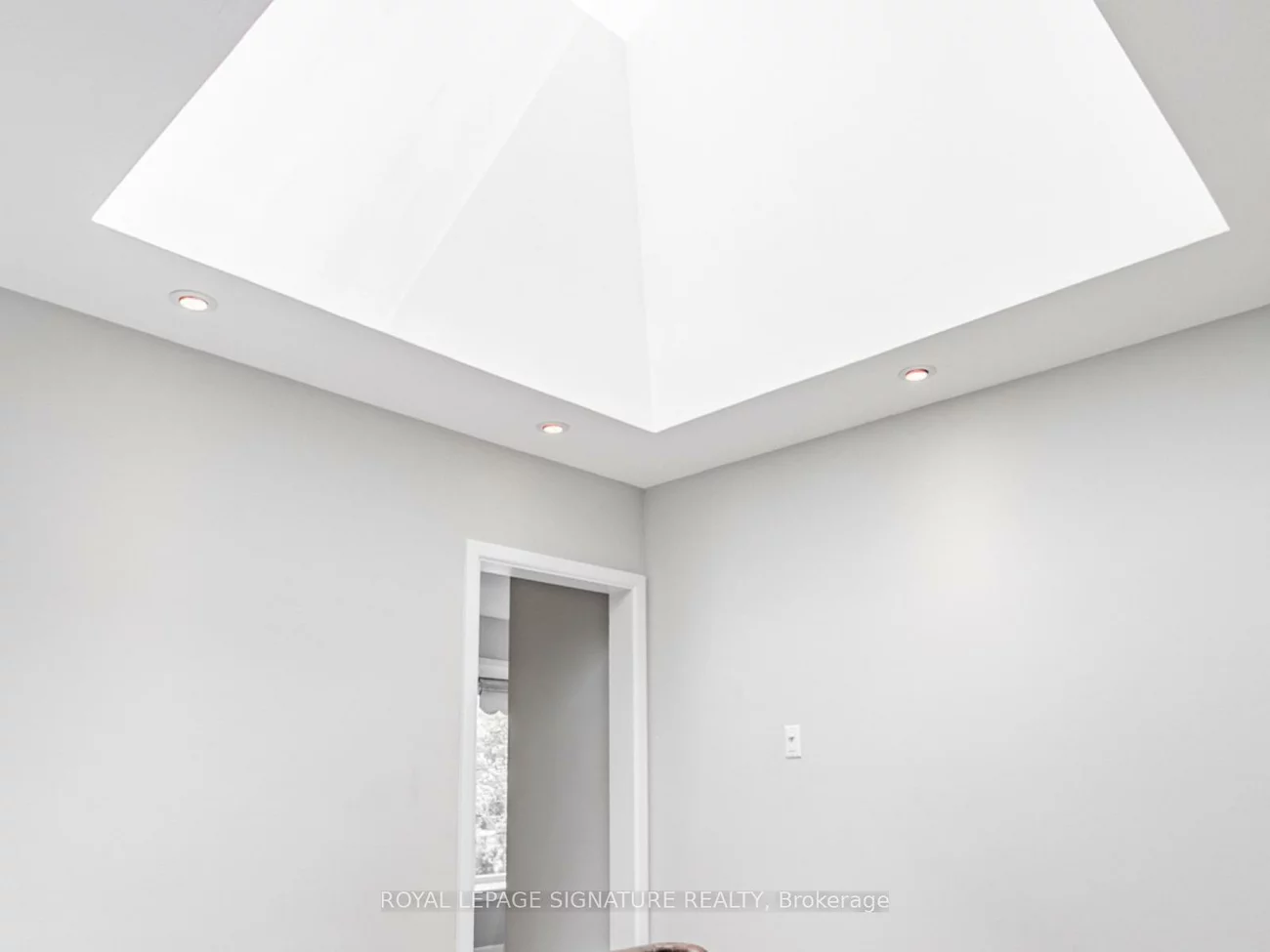 1447, Merrow, Lorne Park, Mississauga
