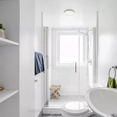 1447, Merrow, Lorne Park, Mississauga