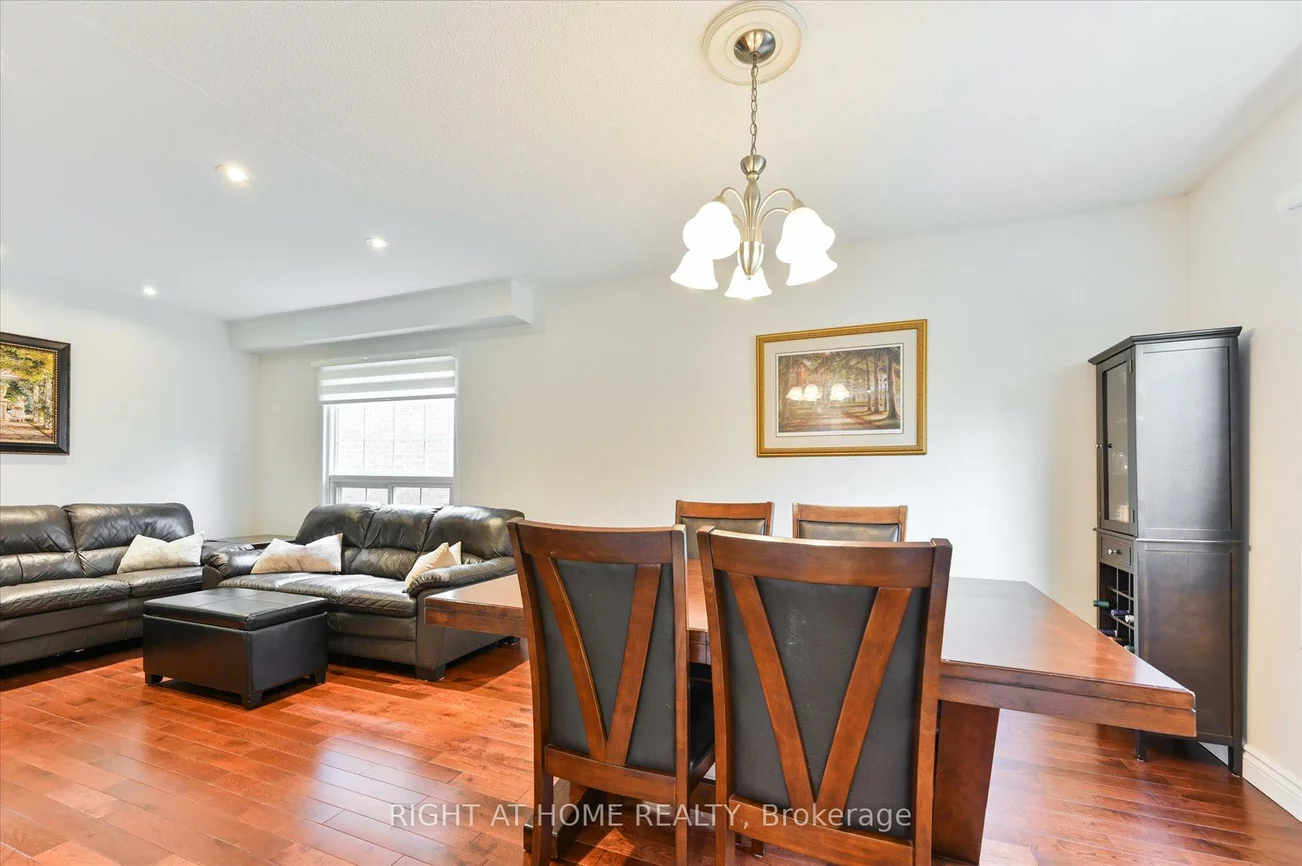 2997, Olympus, Meadowvale, Mississauga