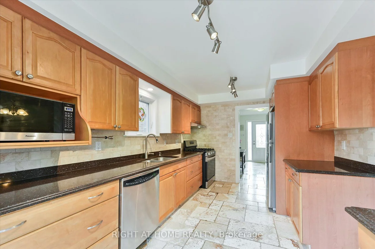 2997, Olympus, Meadowvale, Mississauga