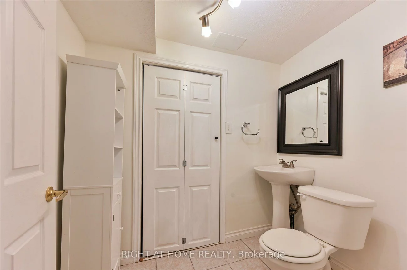 2997, Olympus, Meadowvale, Mississauga