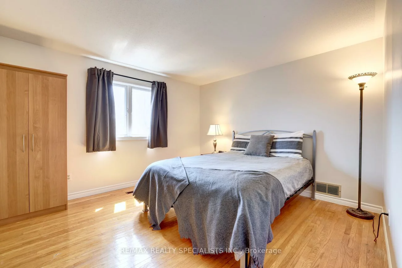 2521, Frankfield, Sheridan, Mississauga