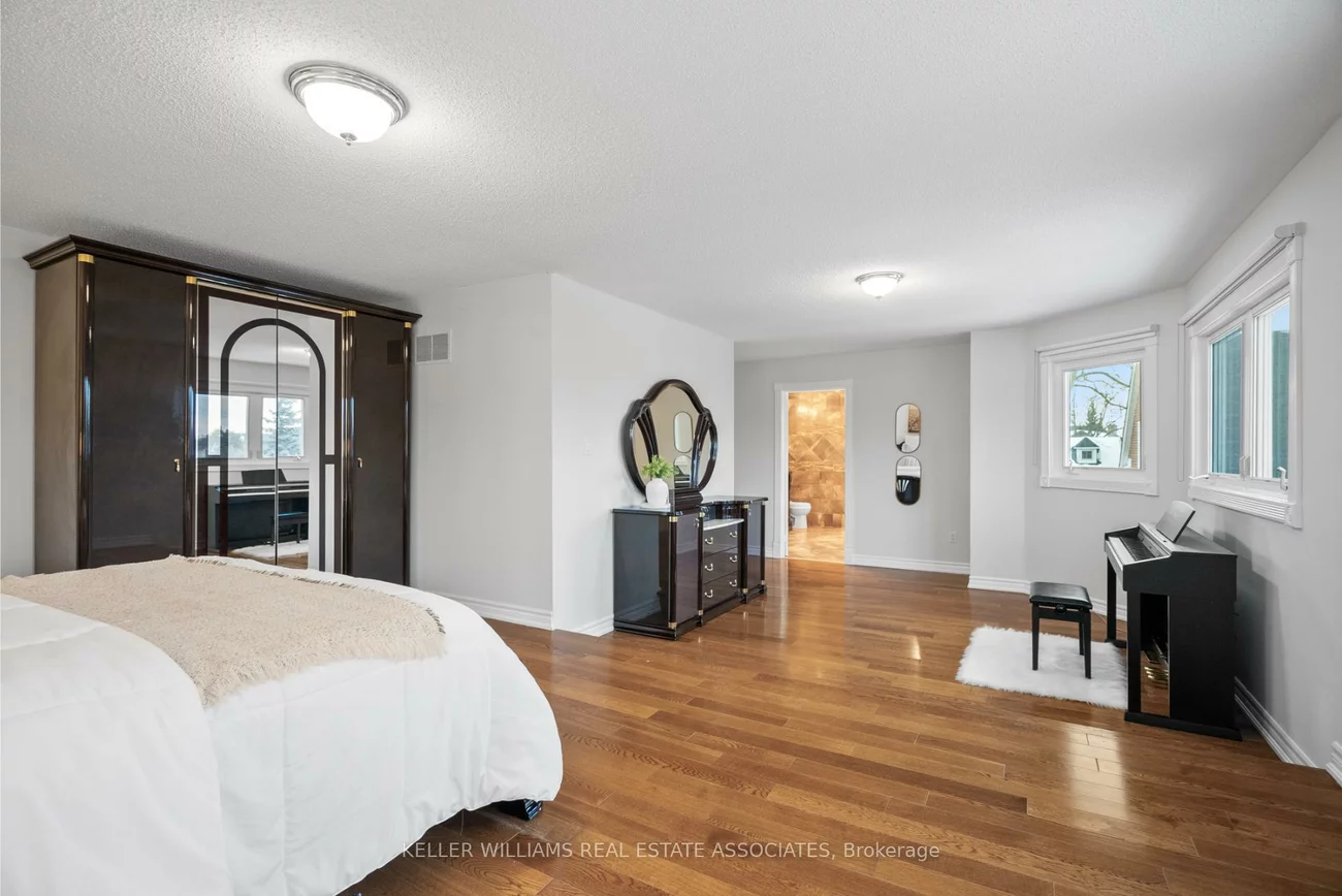 6781, Snow Goose, Lisgar, Mississauga