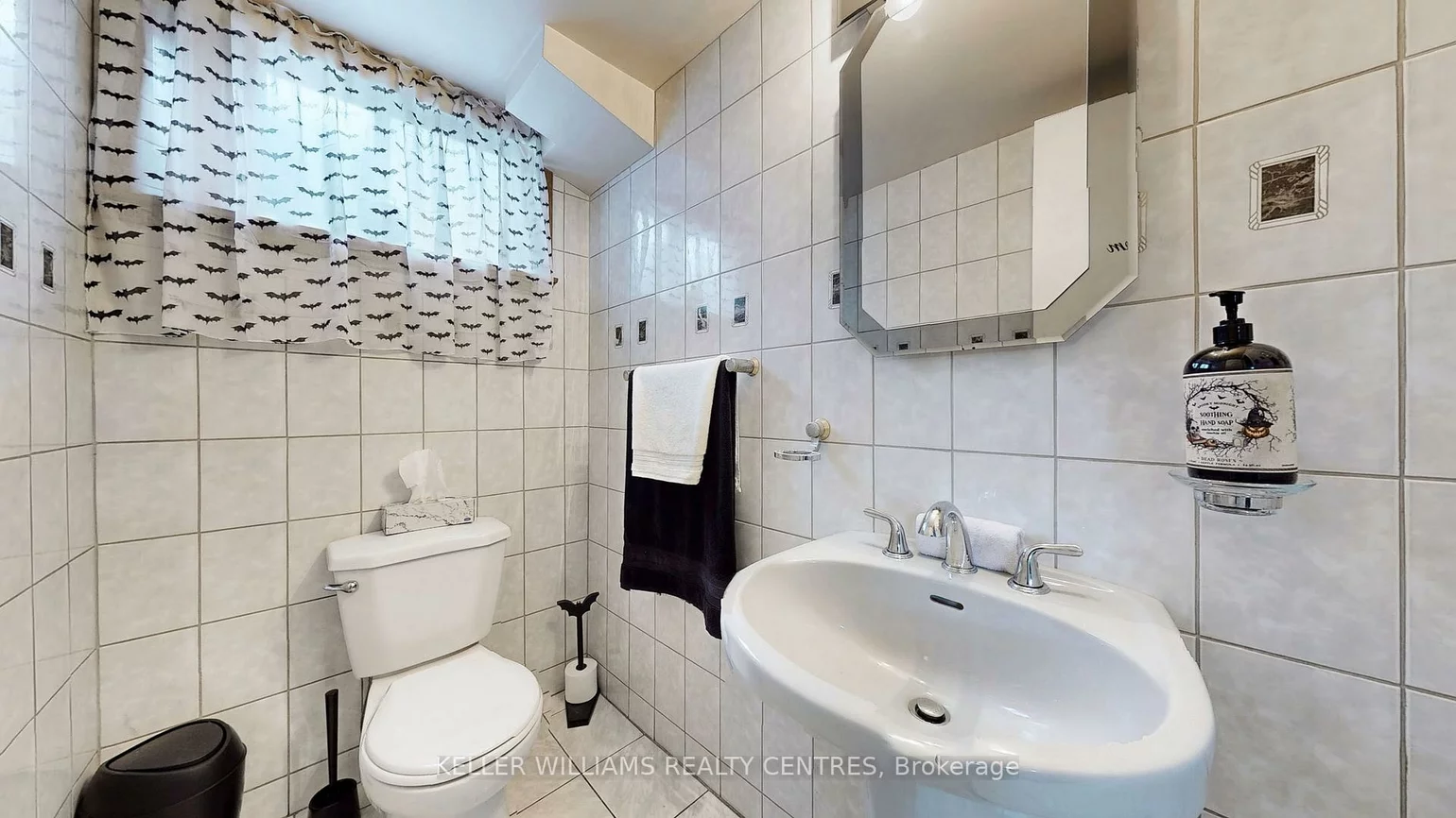 2461, Hensall, Cooksville, Mississauga