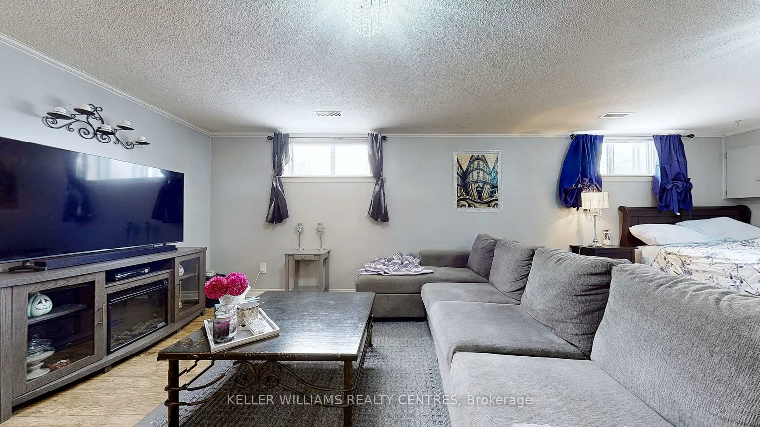 2461, Hensall, Cooksville, Mississauga