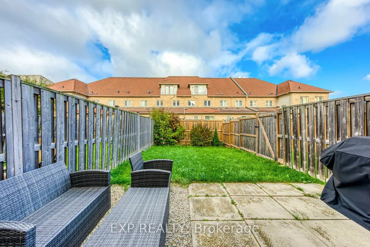 751, Candlestick, Hurontario, Mississauga