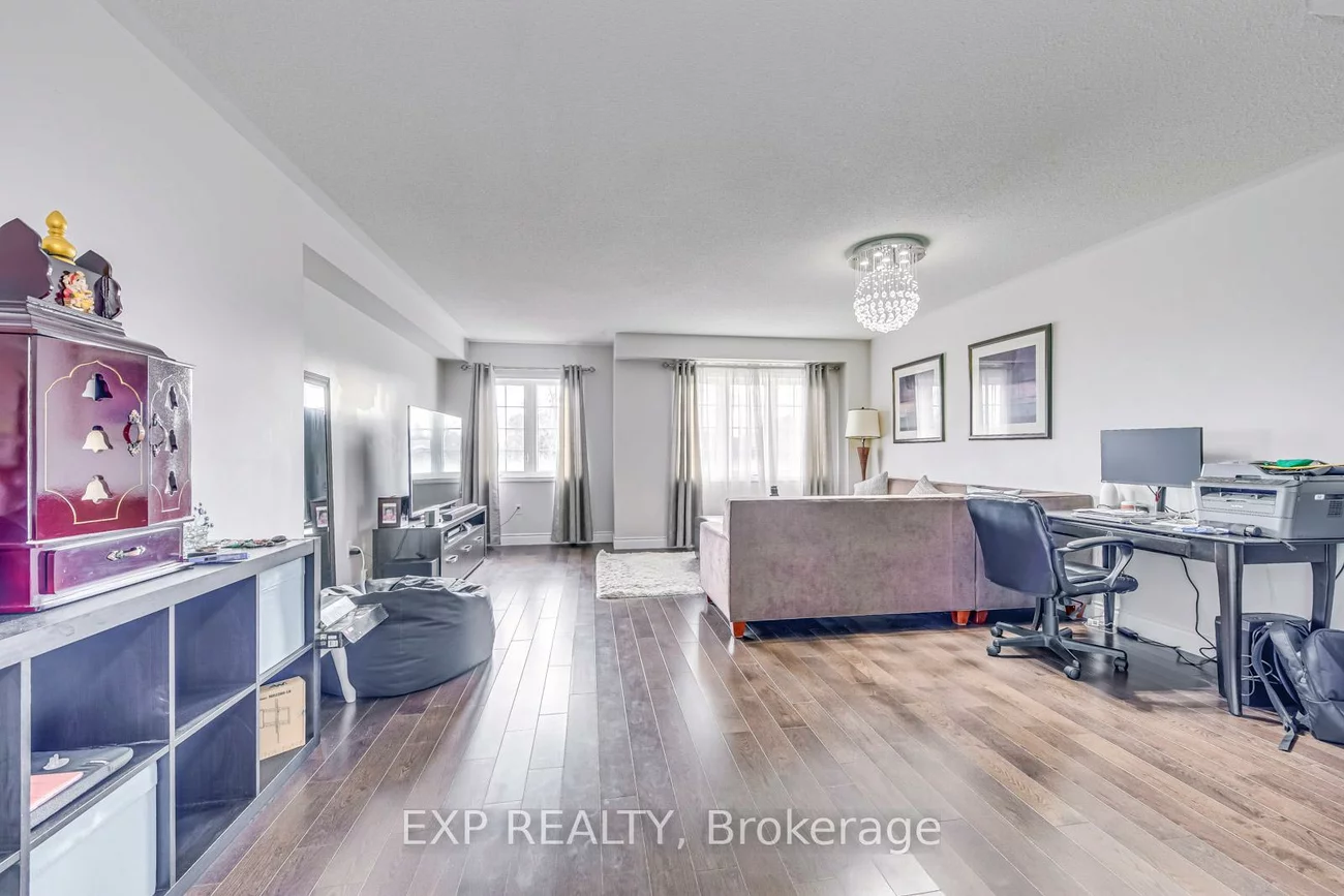 751, Candlestick, Hurontario, Mississauga