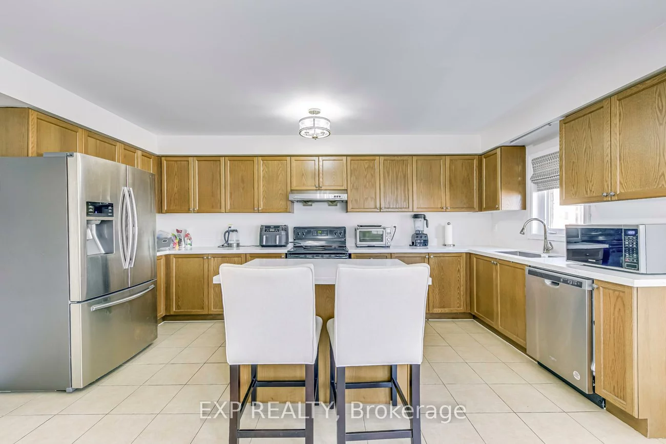 751, Candlestick, Hurontario, Mississauga