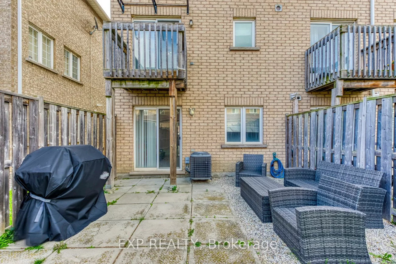 751, Candlestick, Hurontario, Mississauga