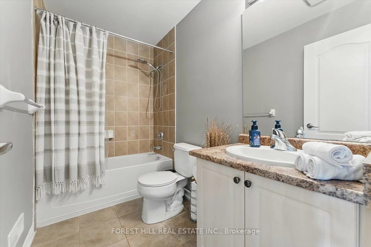 3038, Haines, Applewood, Mississauga