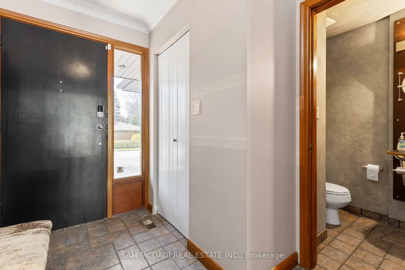 1333, Wateska, Lorne Park, Mississauga