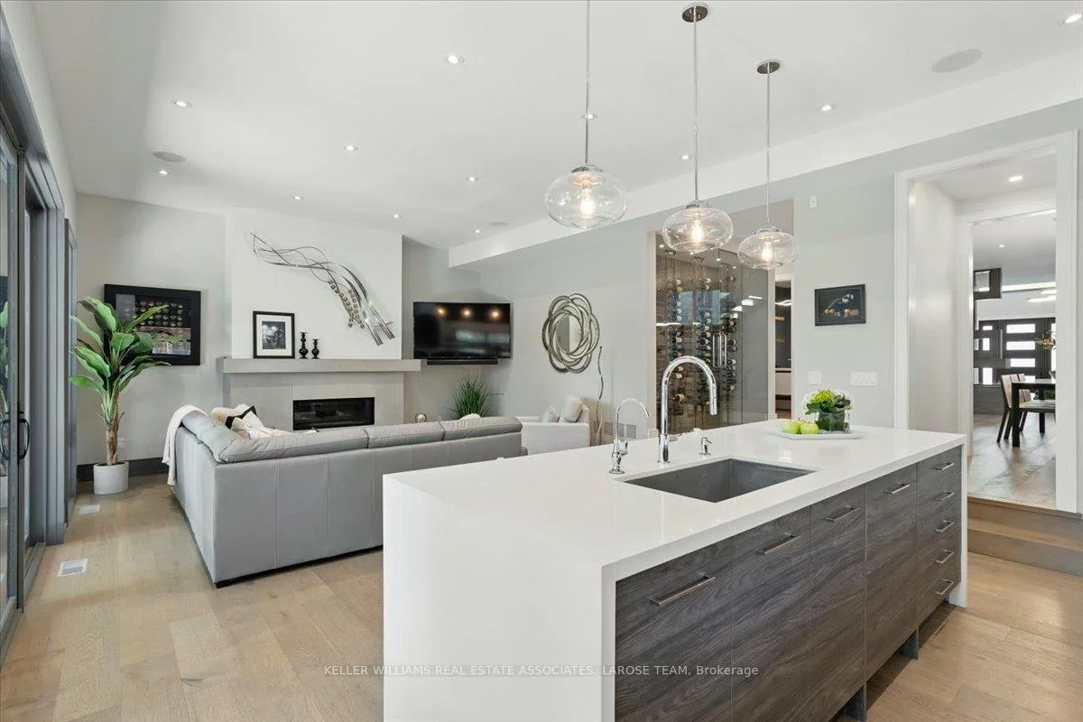 16, Maple, Port Credit, Mississauga