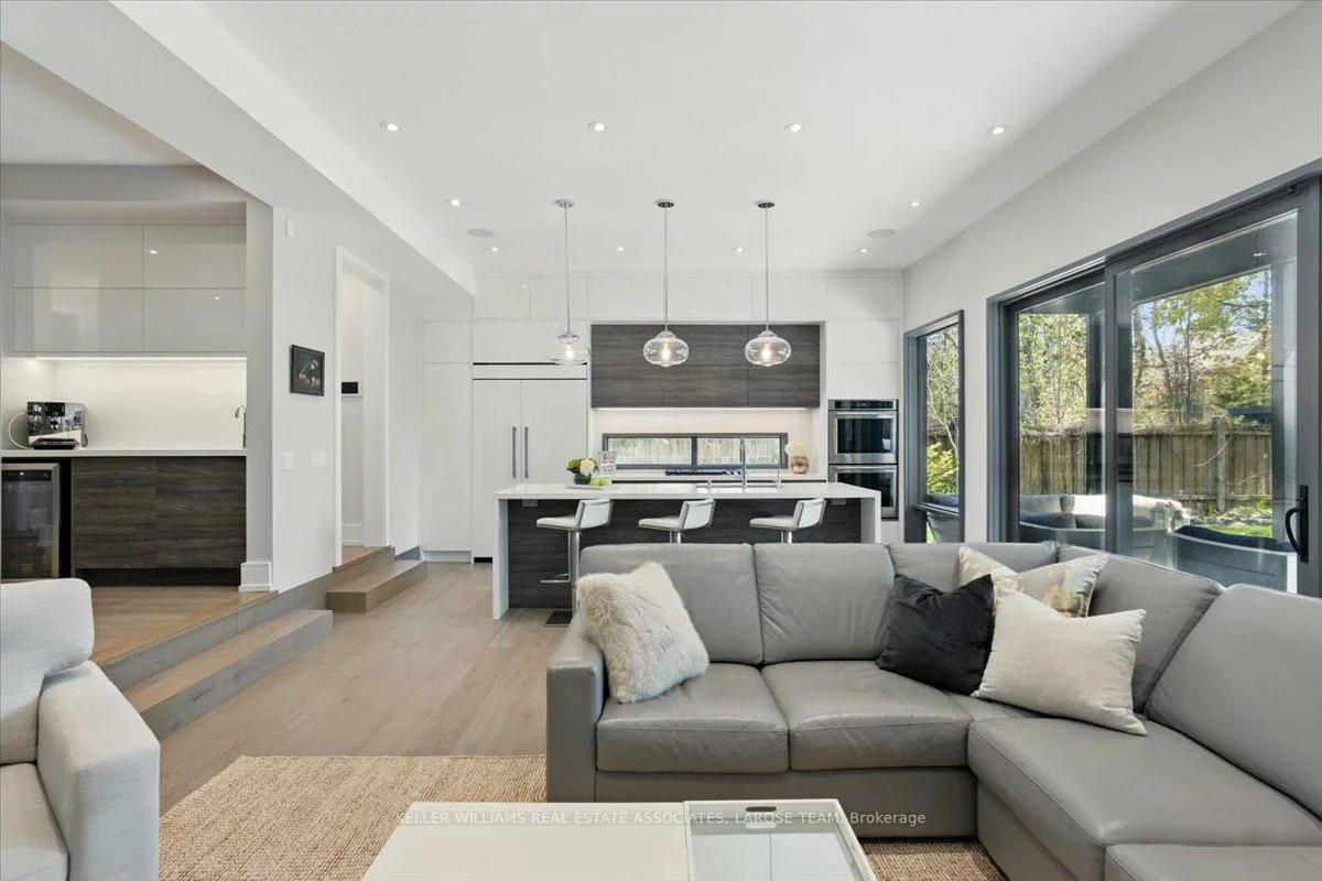 16, Maple, Port Credit, Mississauga