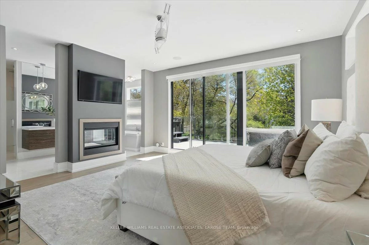 16, Maple, Port Credit, Mississauga