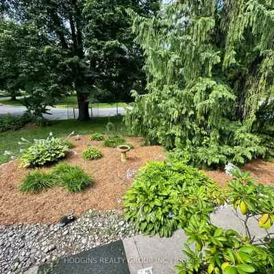 1435, Saginaw, Lorne Park, Mississauga