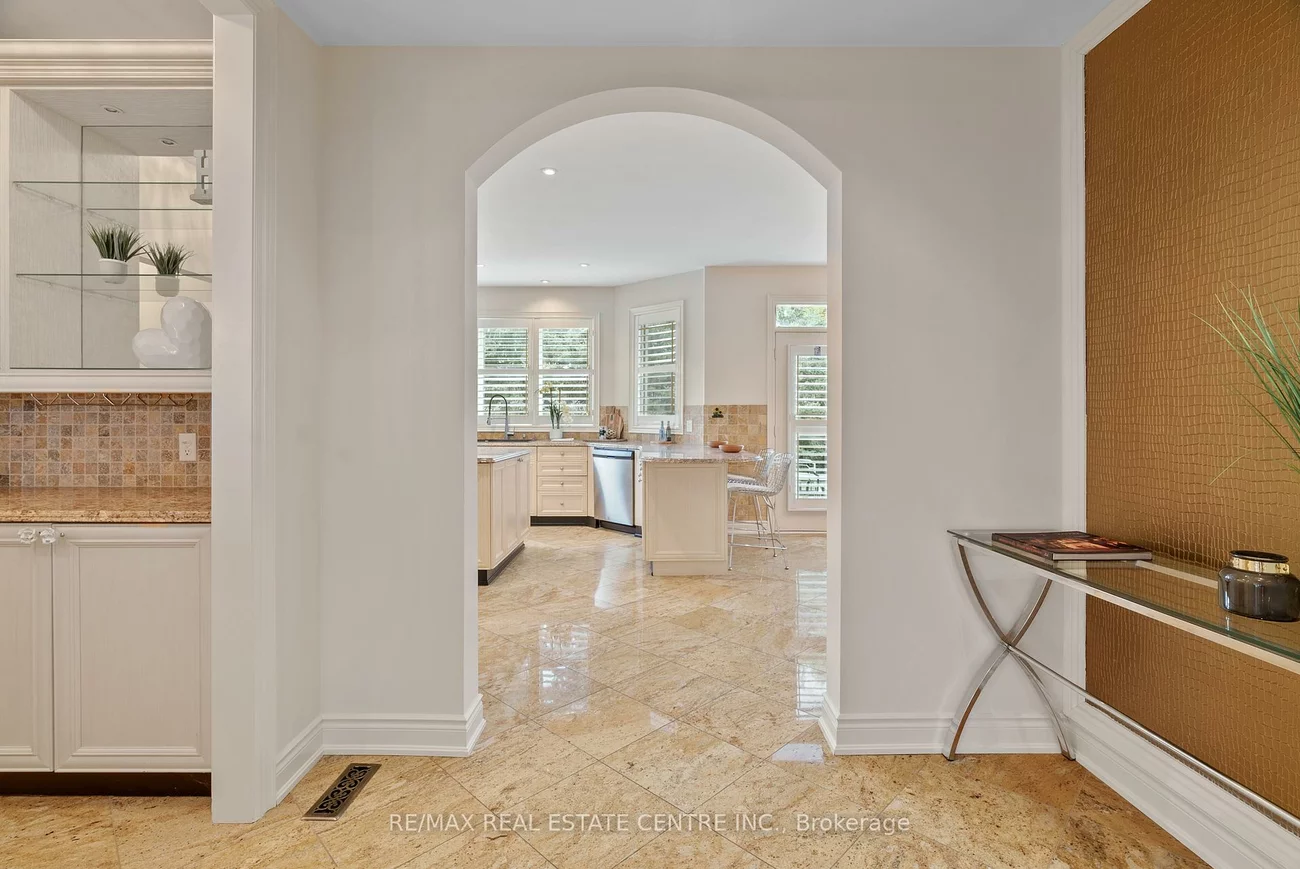 645, Cranleigh, Lorne Park, Mississauga