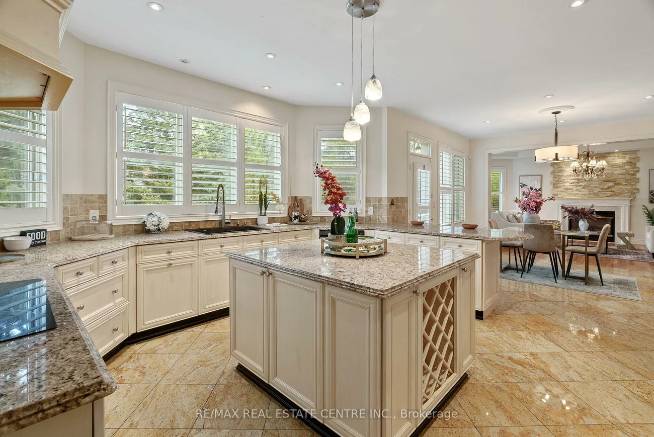 645, Cranleigh, Lorne Park, Mississauga