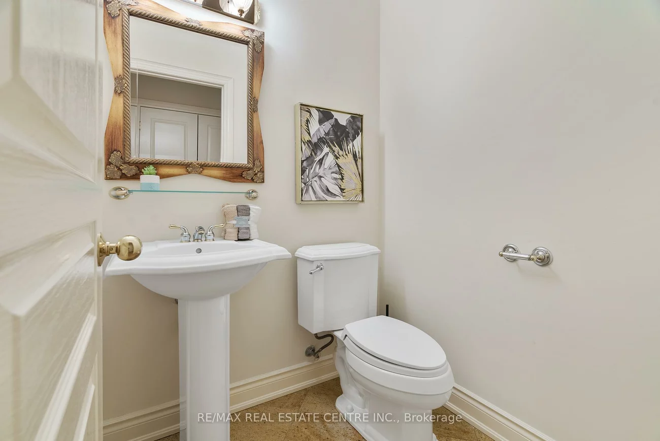 645, Cranleigh, Lorne Park, Mississauga