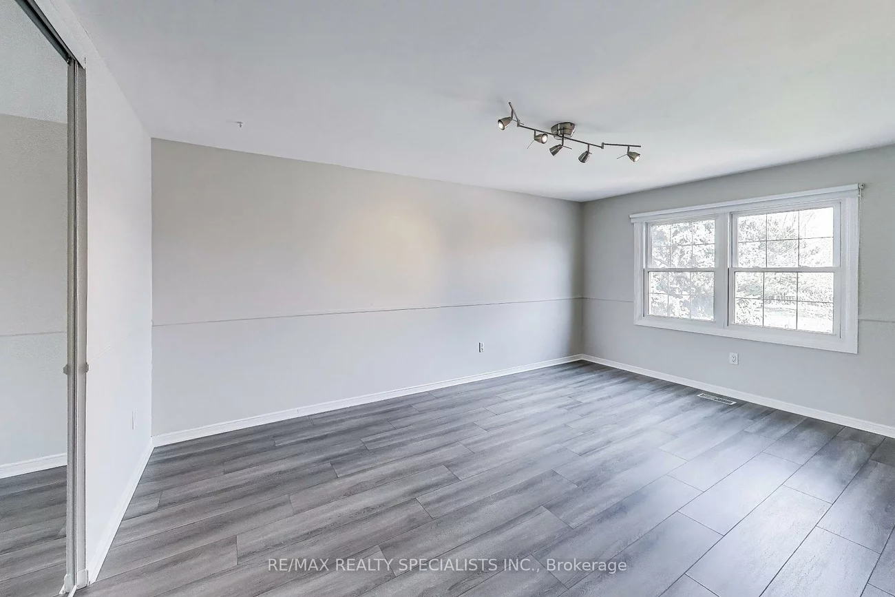 7000, Danton, Meadowvale, Mississauga