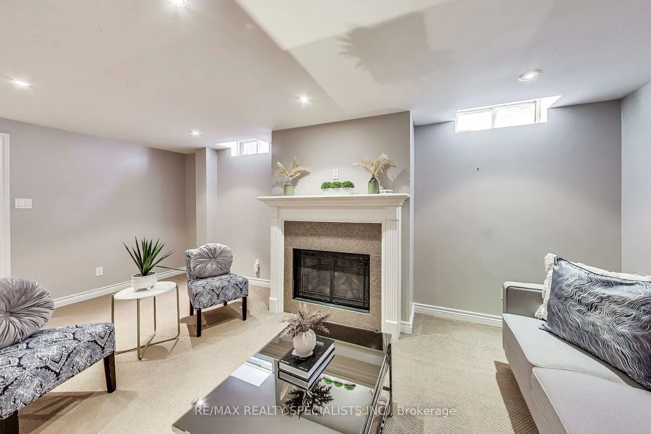 7000, Danton, Meadowvale, Mississauga