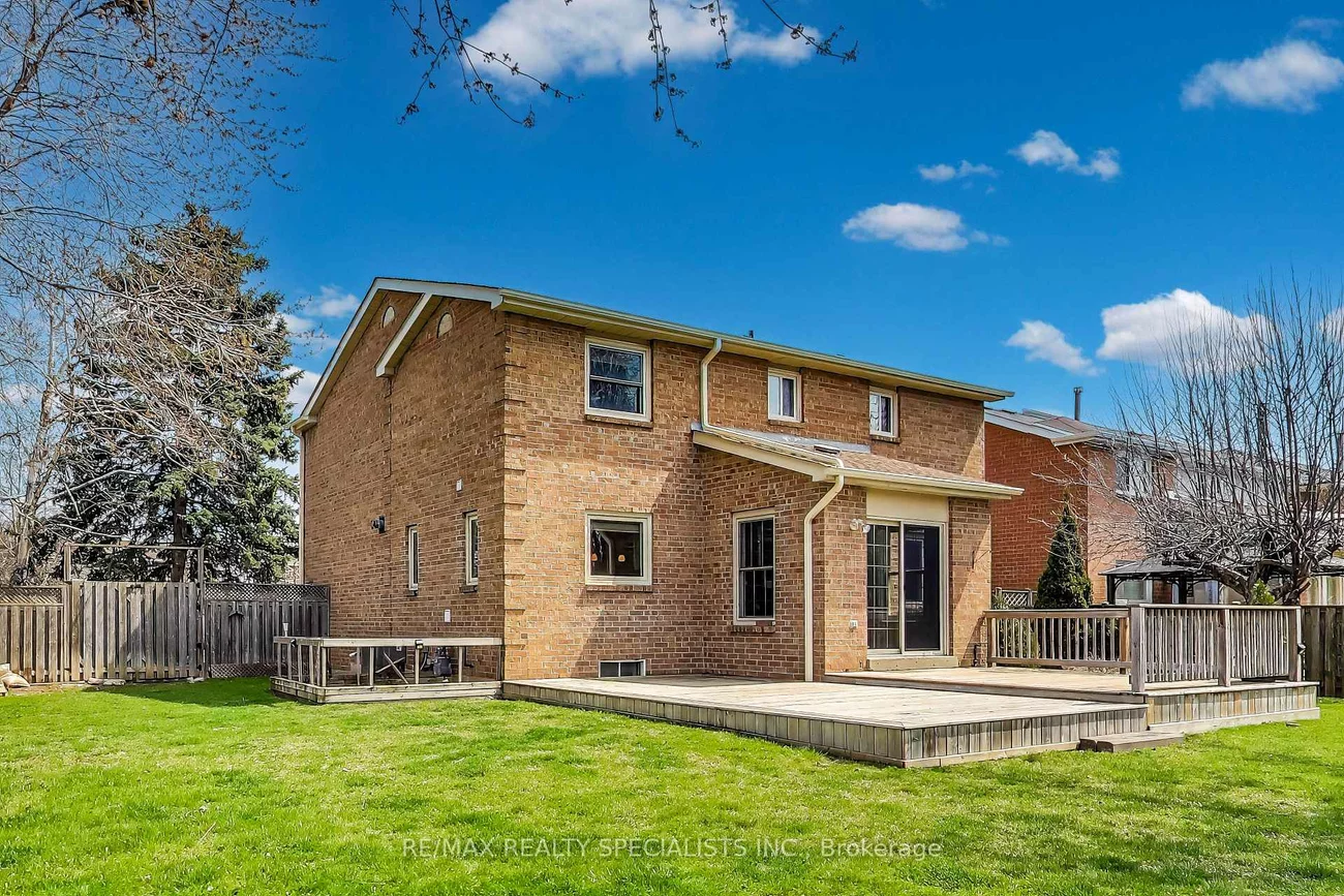 7000, Danton, Meadowvale, Mississauga