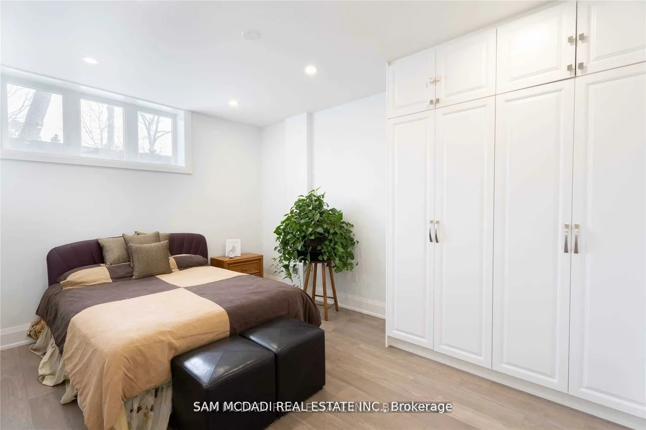 1138, Garden, Lorne Park, Mississauga