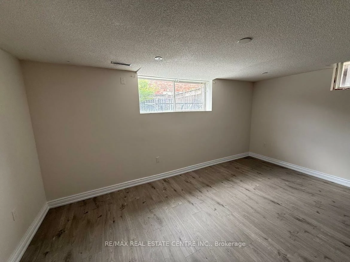 5989, Sidmouth, East Credit, Mississauga