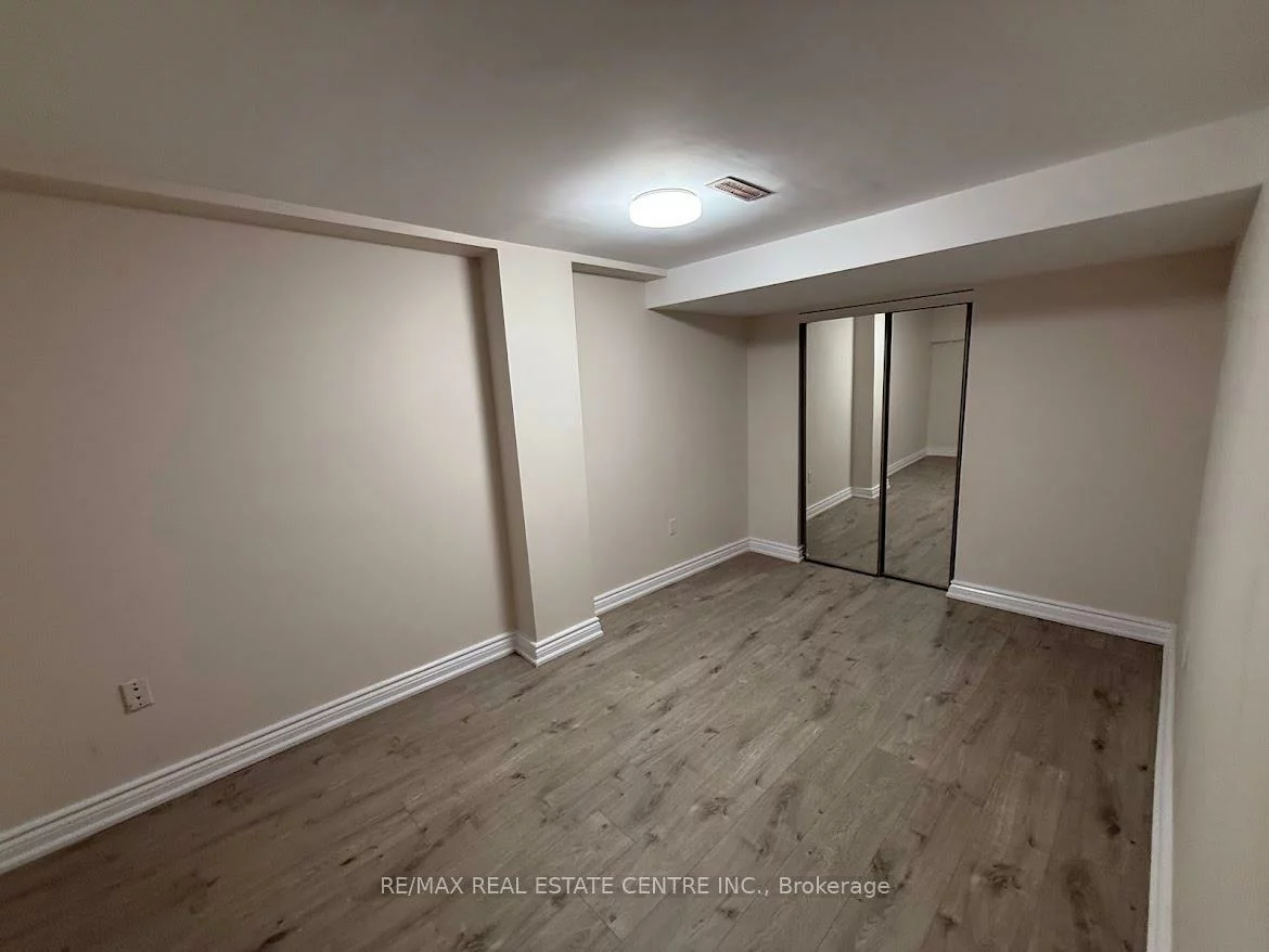 5989, Sidmouth, East Credit, Mississauga