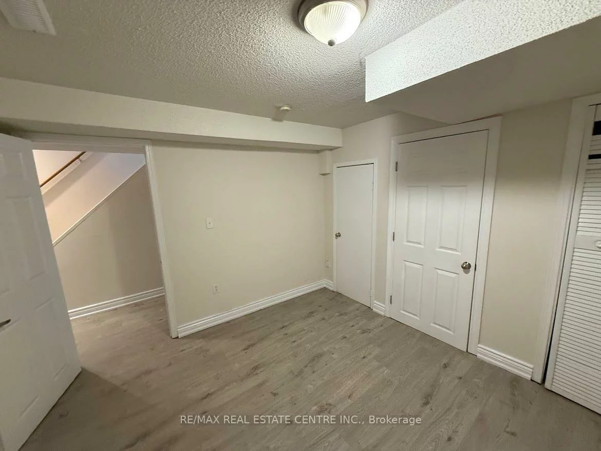 5989, Sidmouth, East Credit, Mississauga