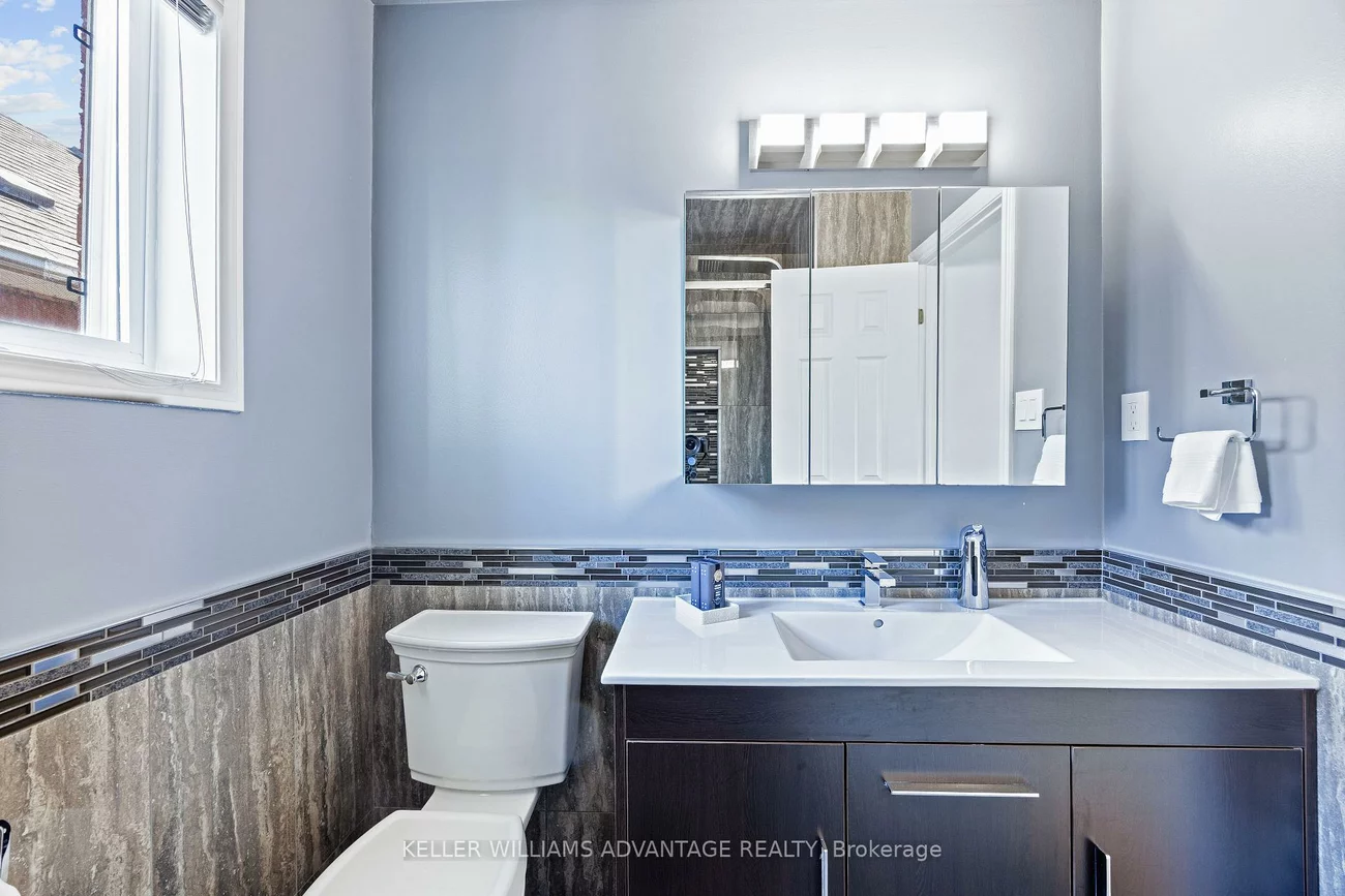 224, Cossack, Fairview, Mississauga