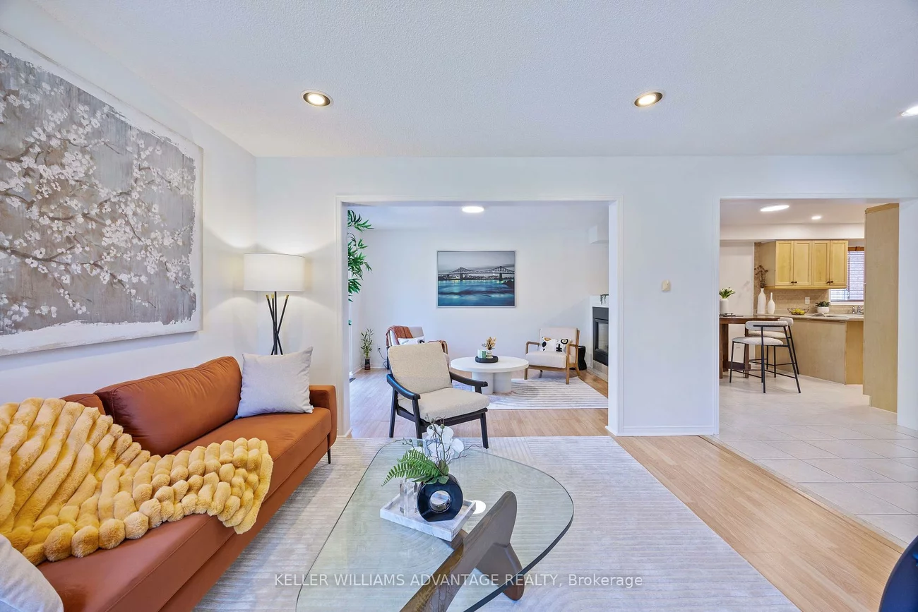 224, Cossack, Fairview, Mississauga