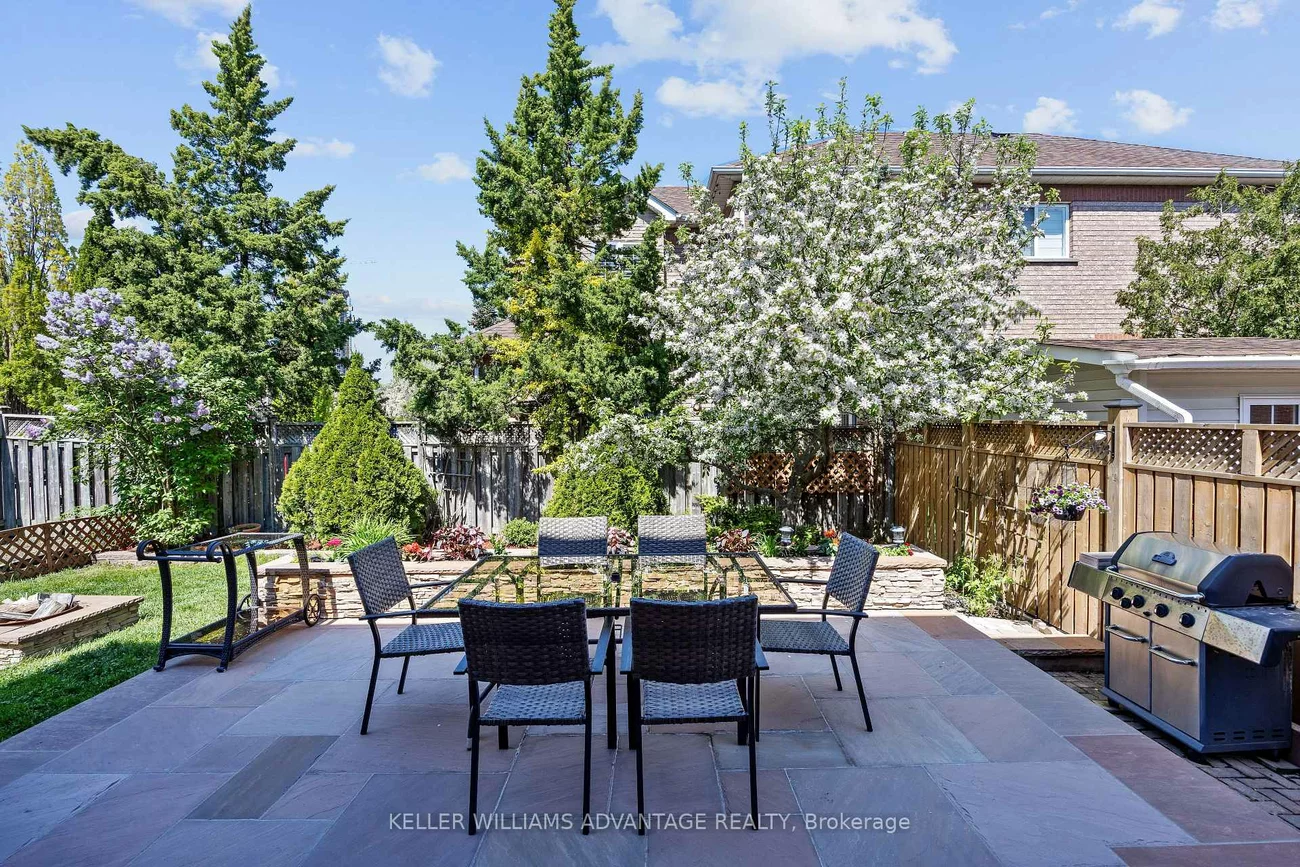 224, Cossack, Fairview, Mississauga