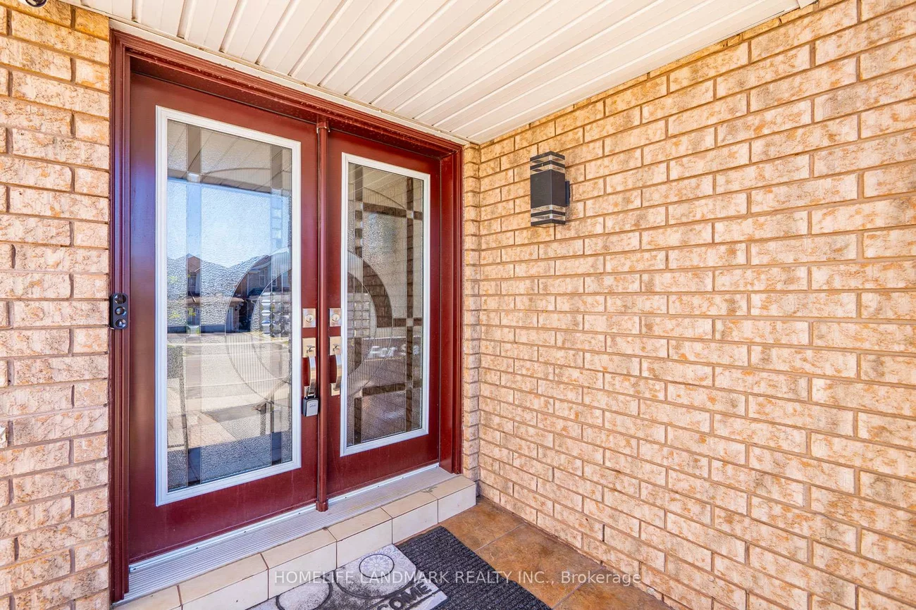 1034, Blueheron, East Credit, Mississauga