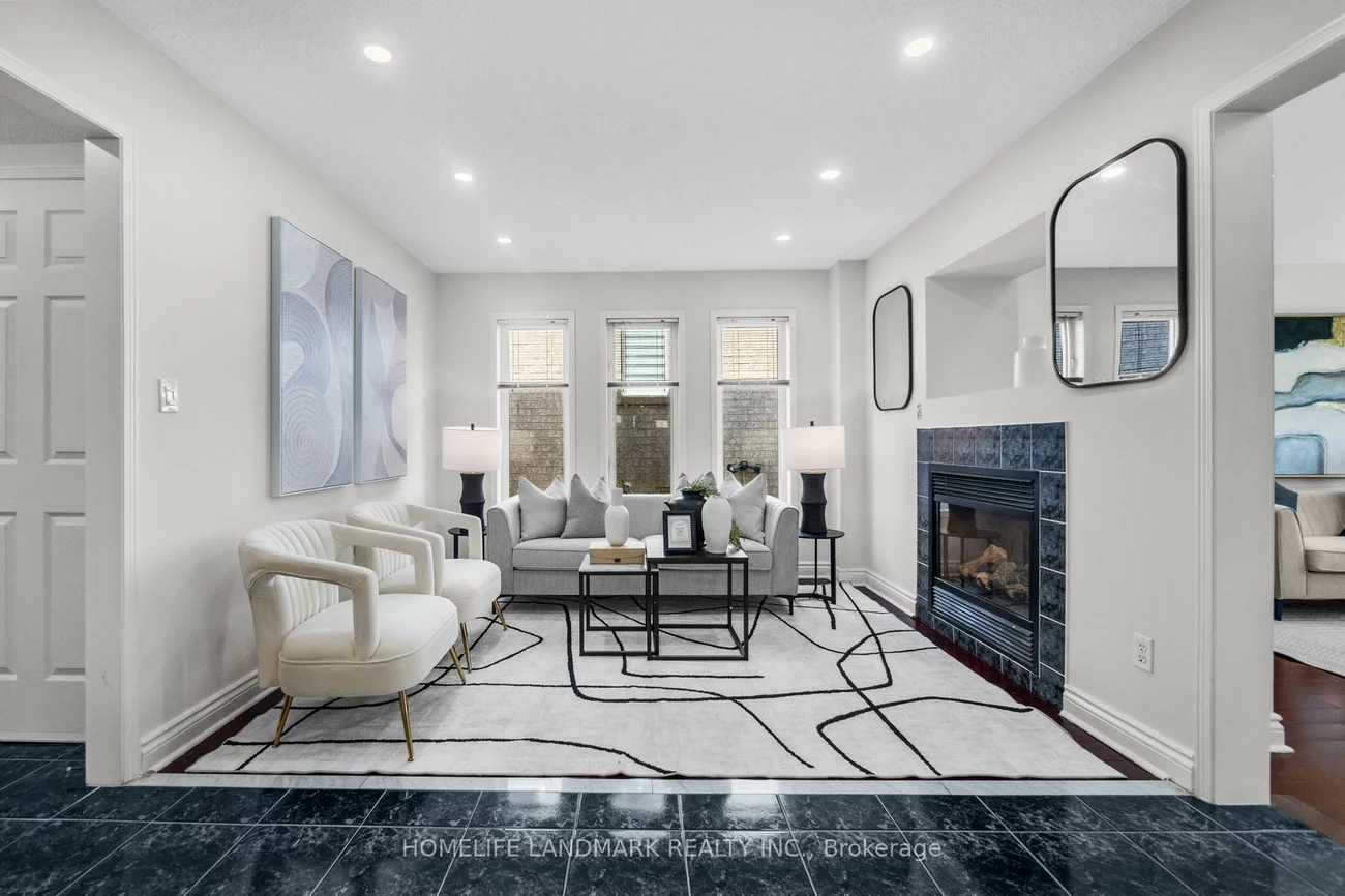 1034, Blueheron, East Credit, Mississauga