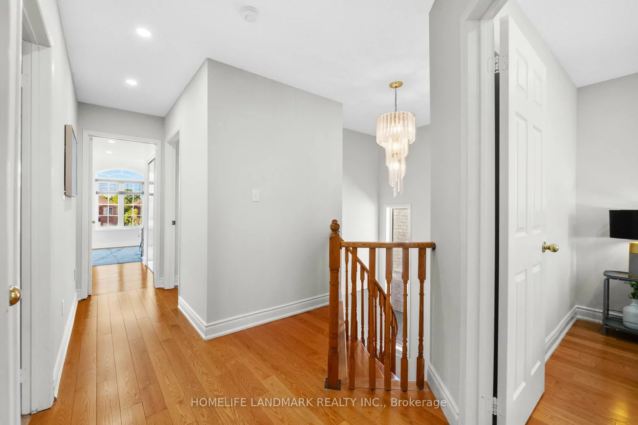1034, Blueheron, East Credit, Mississauga