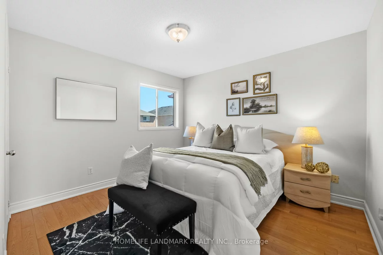 1034, Blueheron, East Credit, Mississauga