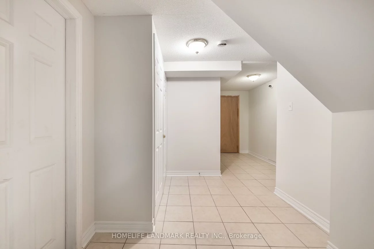 1034, Blueheron, East Credit, Mississauga