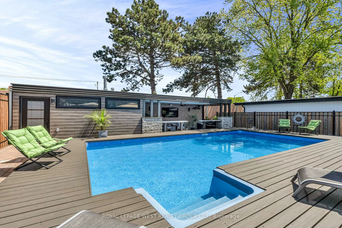 1321, Canford, Clarkson, Mississauga