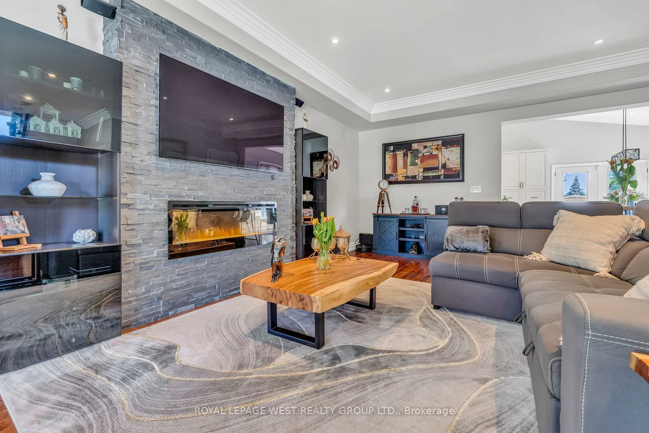 1321, Canford, Clarkson, Mississauga